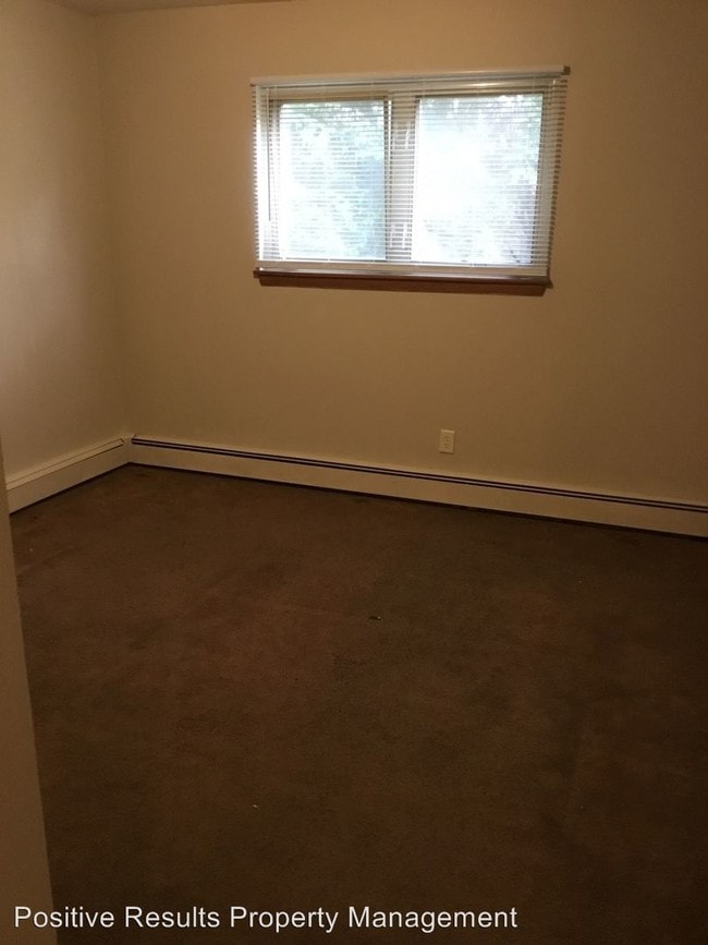 Building Photo - 2525 Conklin Dr