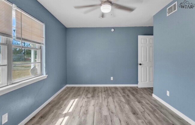 Building Photo - 2111 Allen Rd