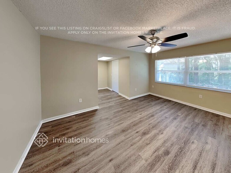 Building Photo - 713 Little Wekiva Rd