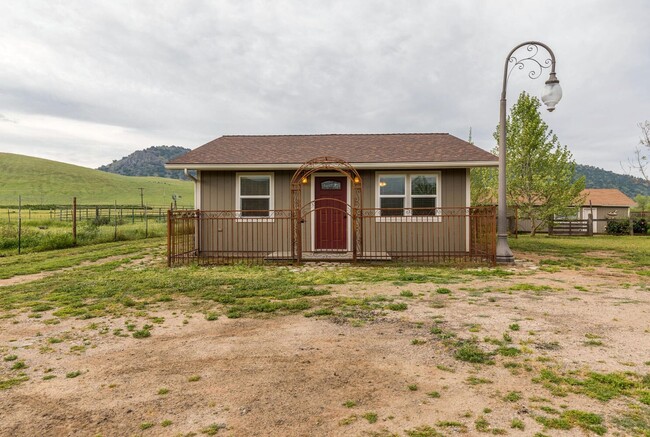 Building Photo - Home on Acreage (horses OK)  for Lease