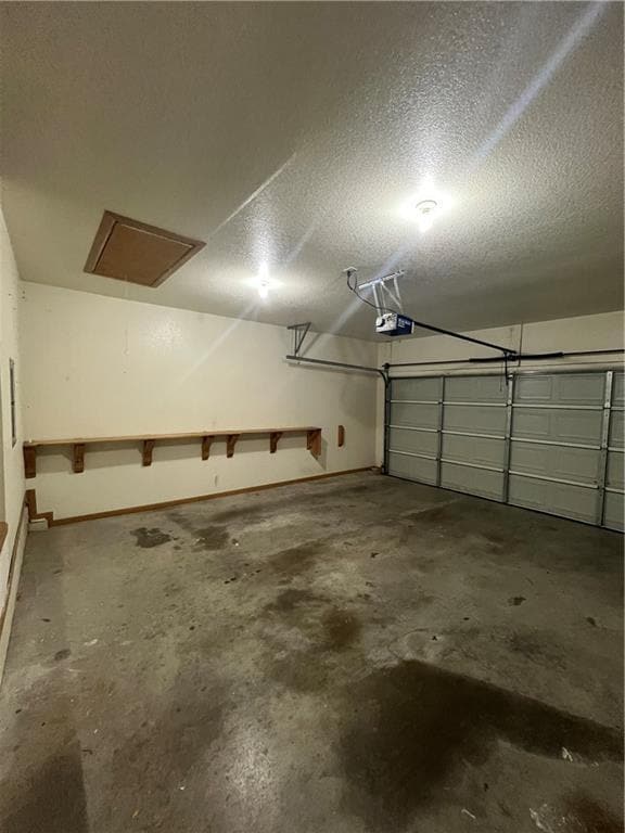Building Photo - 2229 E Cinnamon Way