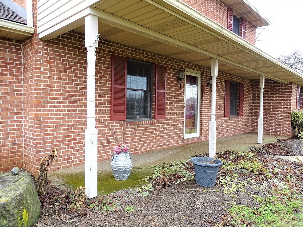 Building Photo - 2228 Junction Rd