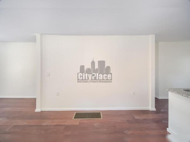 Building Photo - 227 S Dearborn St