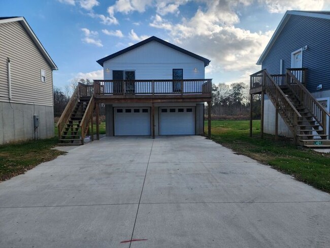 Building Photo - 431 N 6th St