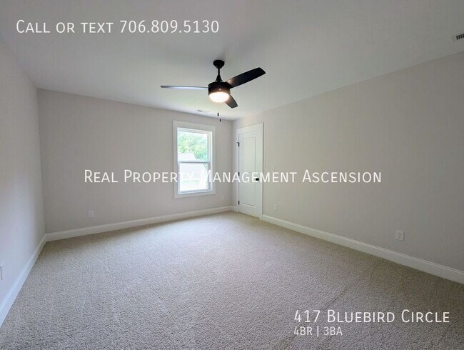Building Photo - 417 Blue Bird Cir