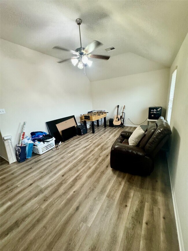 Building Photo - 2307 Cloudy Bay Dr