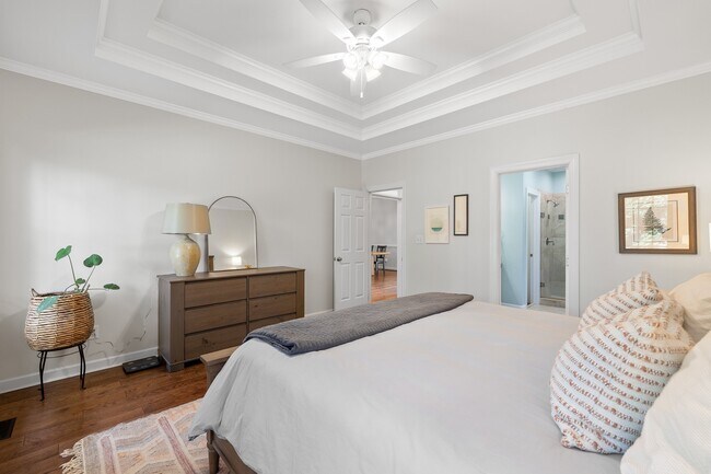 Building Photo - 105 Silverado Trail