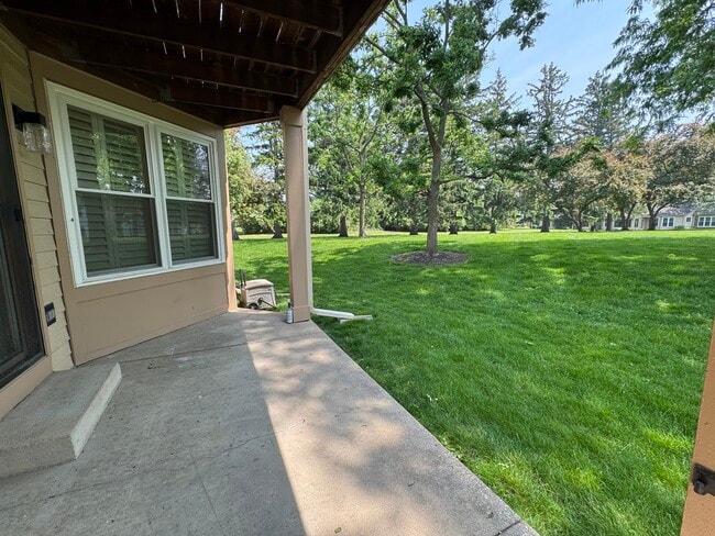 Building Photo - 2515 Live Oak Ln