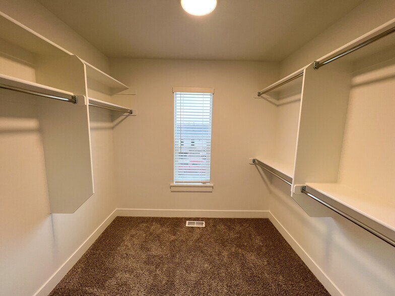 Building Photo - 3127 S 225 W