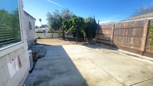 Building Photo - 7160 Pearson St