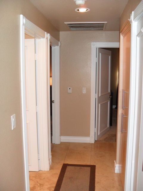 Building Photo - Meridian 2Bdr/2Bath Luxury Condo w/Den, Valencia floor plan.