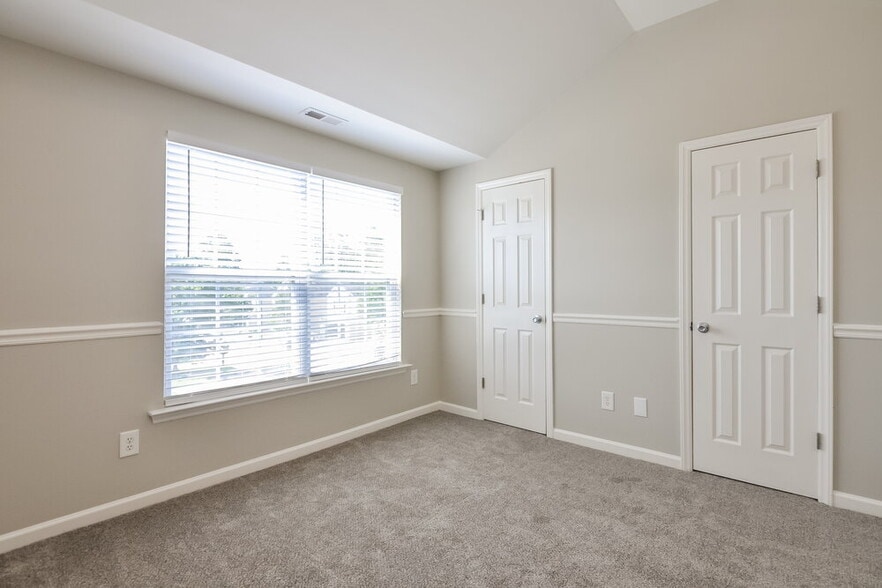 Building Photo - 1303 Cricket Ridge Dr