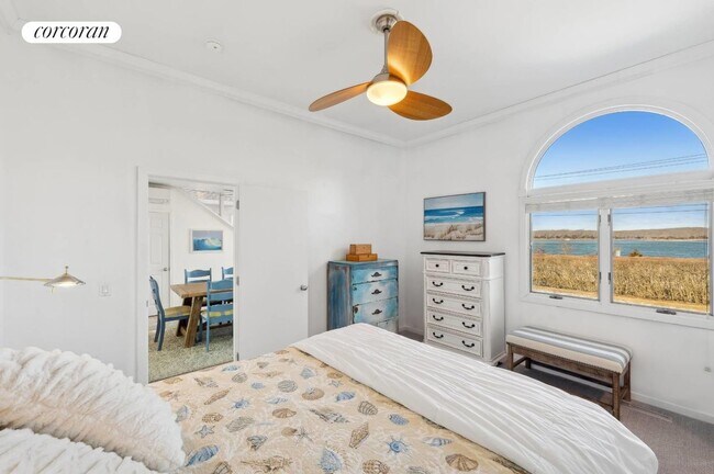 Building Photo - 400 Noyack Rd