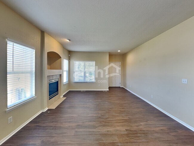 Building Photo - 20930 E 42nd Ave