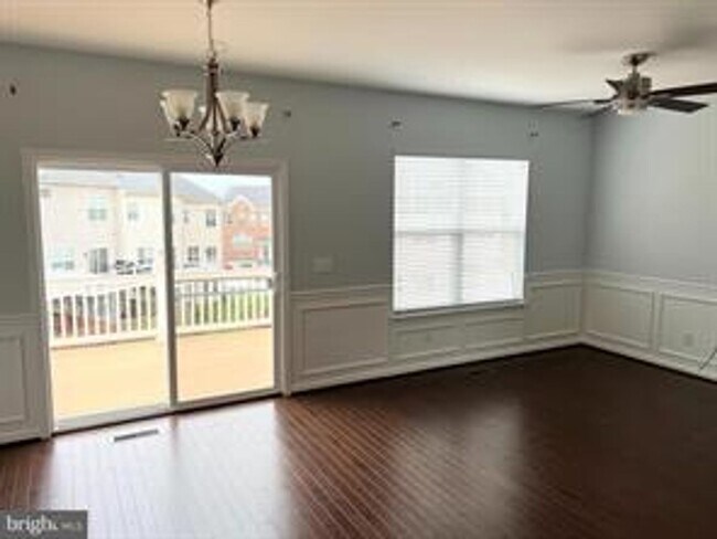 Building Photo - Location Location Location