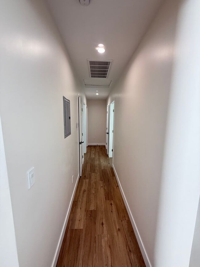 Building Photo - Prime Sylmar 2/2 brand new home