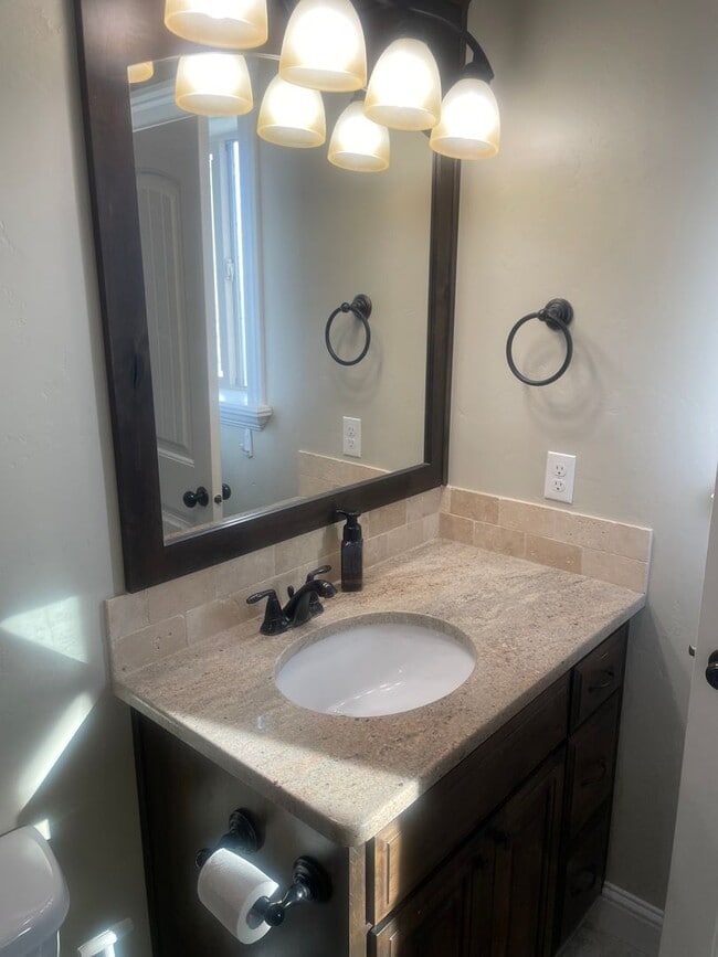 Building Photo - Beautiful Home for rent in Rigby