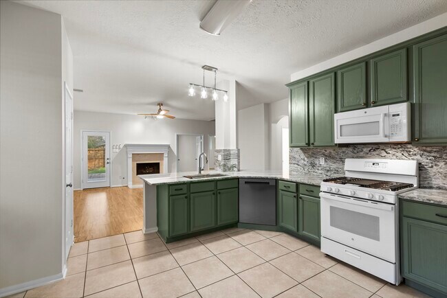 Building Photo - 34 Drifting Shadows Cir