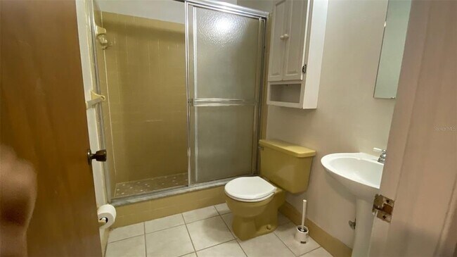 Building Photo - 7846 Royal Hart Dr