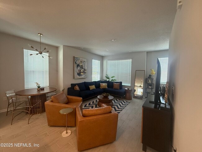 Building Photo - 1063 Farwell St