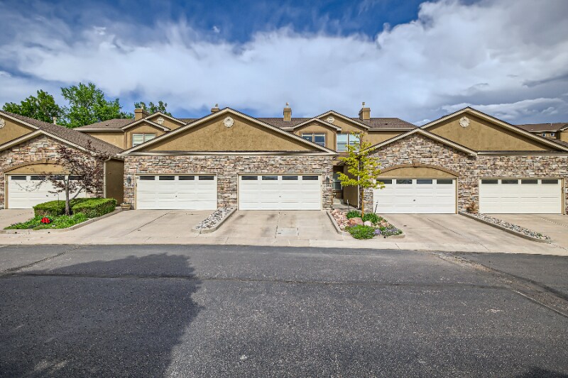 Building Photo - 2698 Avalanche Heights