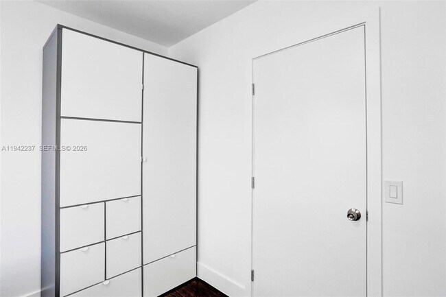 Building Photo - 1656 Polk St