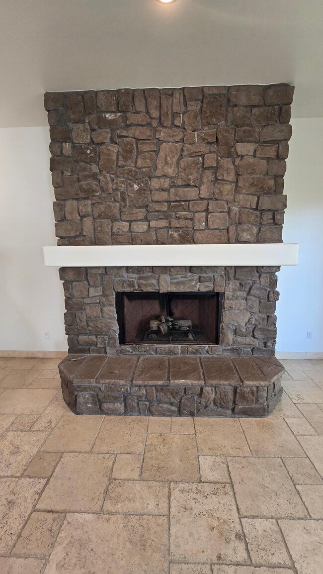 Building Photo - 4485 E Quail Brush Rd