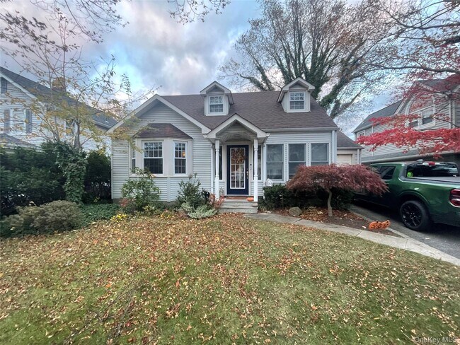 Primary Photo - 55 Robbins Ave