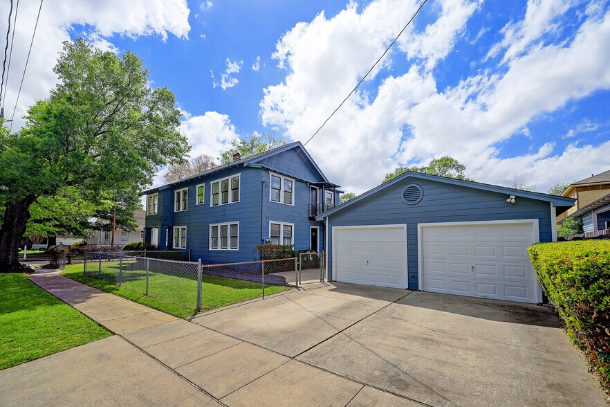 2nd Floor Apartment with yard and one garage space - 603 Euclid St