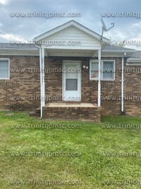 Building Photo - Freshly painted! Available now!