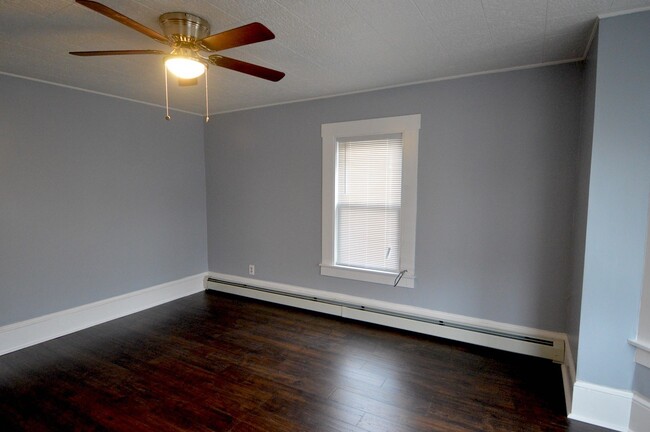 Building Photo - 475 Water St