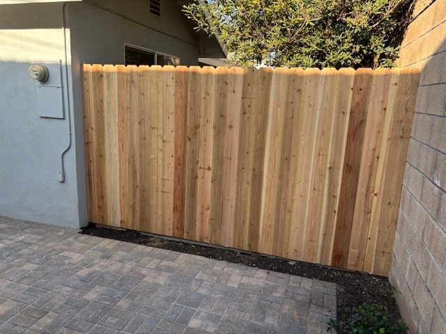 Building Photo - 275 Mesa Dr