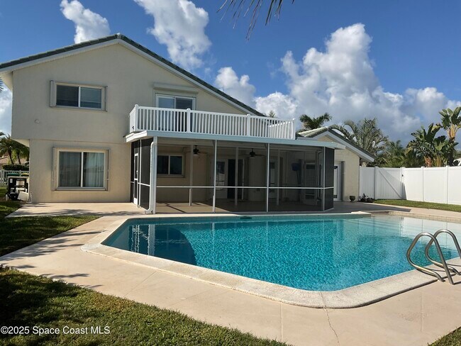 Building Photo - 215 Andros Ave