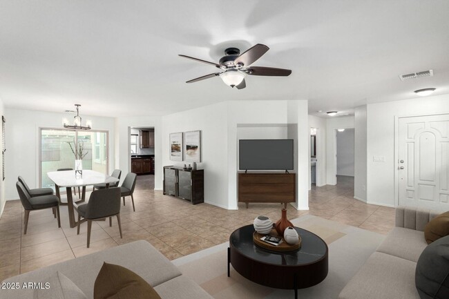 Building Photo - Beautiful 3 bedroom plus den, 2.5 bath hom...