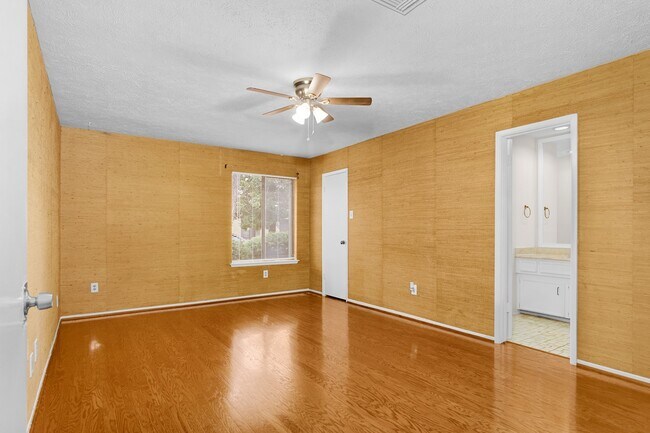 Building Photo - 11426 Sageperry Dr