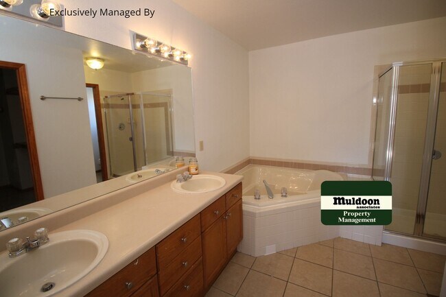 Building Photo - Coming Soon! Lovely Briargate Home! Pet Fr...