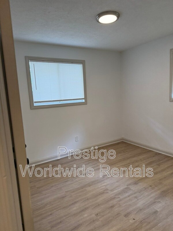 Building Photo - 4843 Wellborn Dr