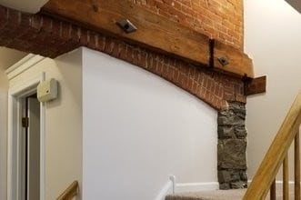 Building Photo - 35 E 6th St