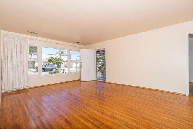 Building Photo - 4988 63rd St