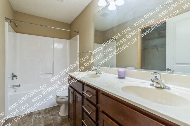 Building Photo - 574 84th St