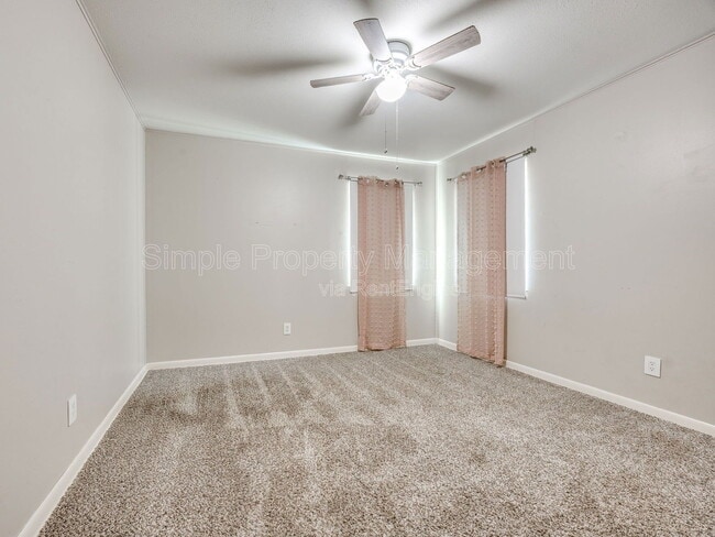 Building Photo - 3737 NW 17th St