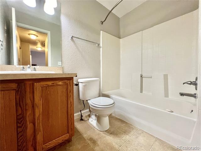 Building Photo - 1617 W 39th Ave