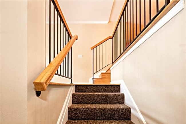 Building Photo - 4248 River Green Dr NW