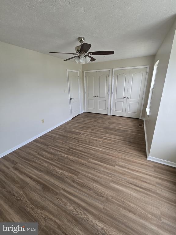 Building Photo - 6328 S Lake Ct
