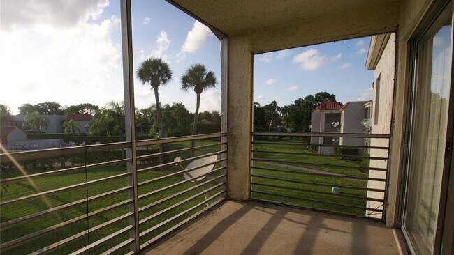 Building Photo - 7355 Woodmont Terrace