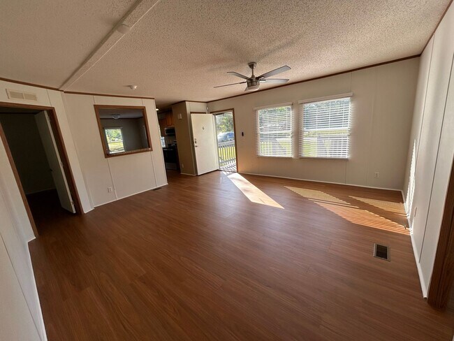 Building Photo - Introducing this newly remodeled 3 Bedroom 2 Bathroom home on large lot.
