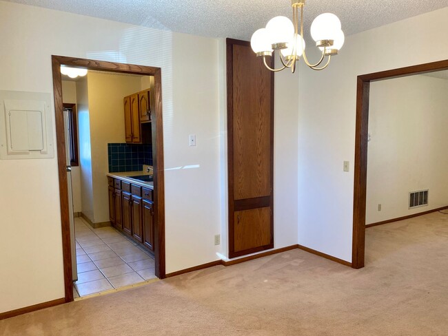 Building Photo - 1403 Avenue C