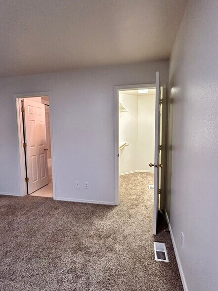 Building Photo - 2524 Azurite Ct