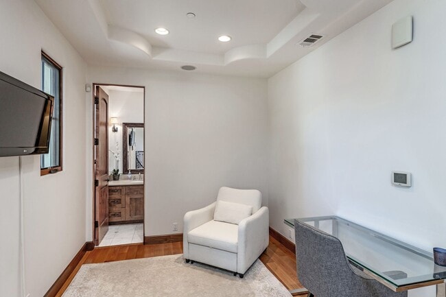 Building Photo - Elegant Mediterranean Home in Prime Menlo ...
