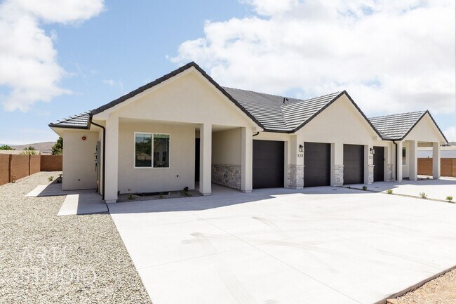 Building Photo - Brand New 3 Bed / 2 Bath Duplex – Modern Living with Premium Features